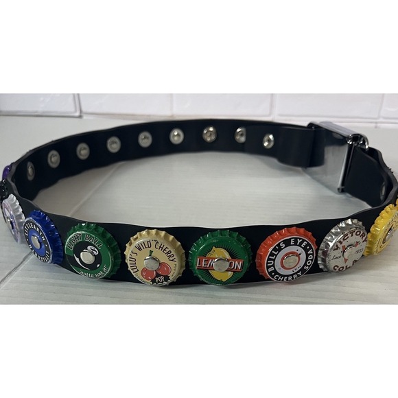 Little Earth Retro Bottle Cap Belt, 32-34" W/ Seat Belt Buckle - Picture 3 of 6
